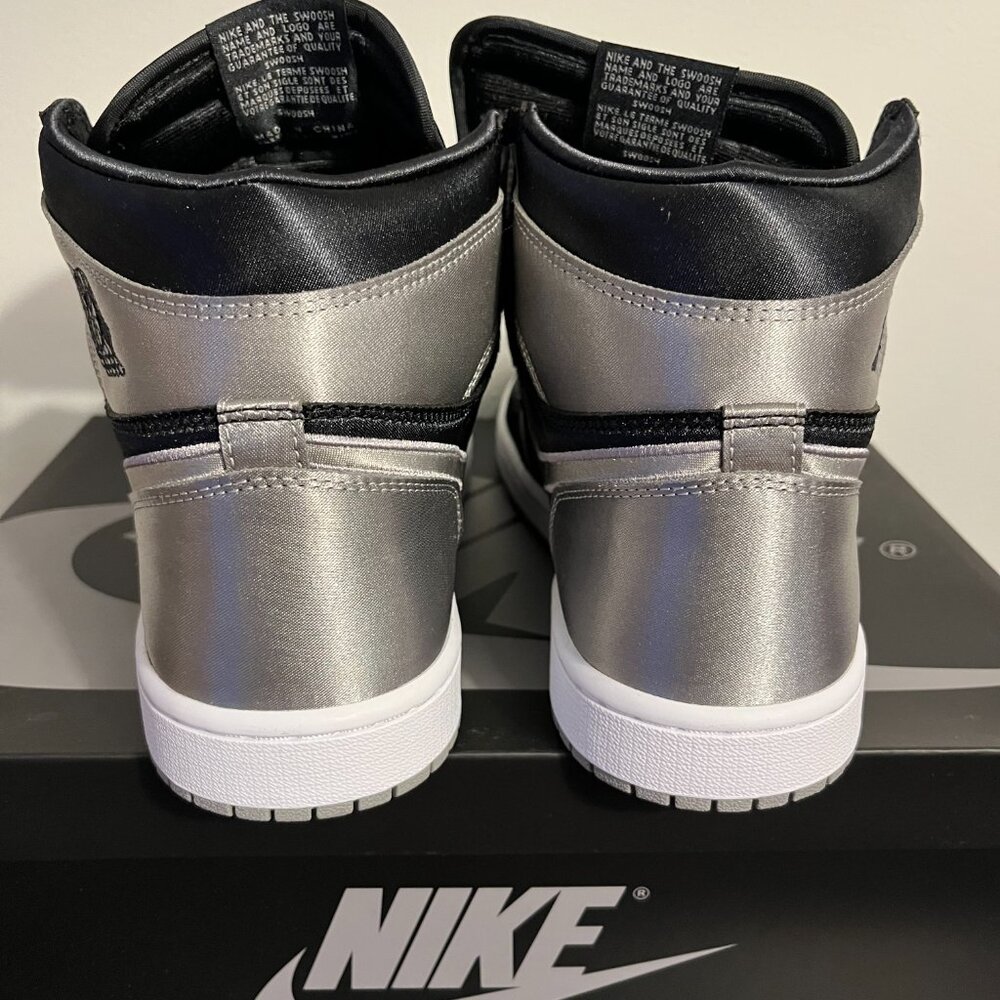 🔥Air Jordan 1 Black Satin Shadow Size 8 Men / 9.5 Women | Brand New with Box🔥 - Picture 3 of 3